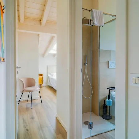 Penthouse Iseo View - Free Wi-fi And Private Parking Included Sale Marasino