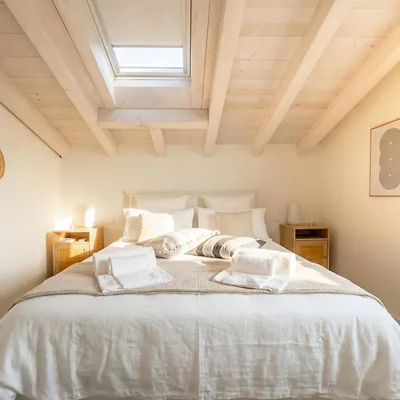 Penthouse Iseo View - Free Wi-fi And Private Parking Included Apartamento