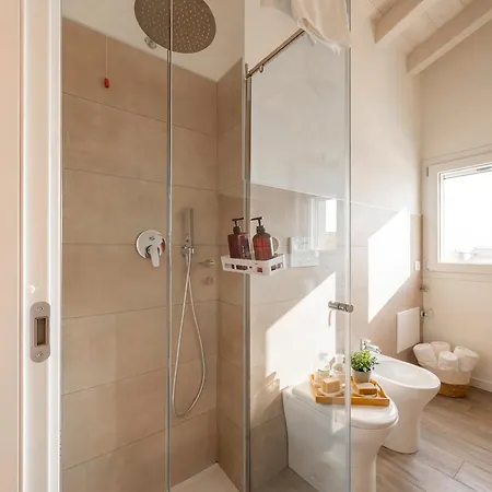 Penthouse Iseo View - Free Wi-fi And Private Parking Included Apartamento *