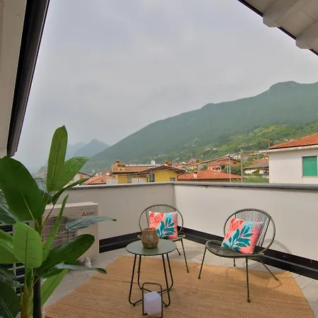 Penthouse Iseo View - Free Wi-fi And Private Parking Included سيل ماراسينو