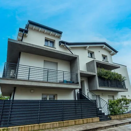 Penthouse Iseo View - Free Wi-fi And Private Parking Included
